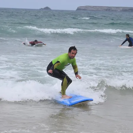 Πανσιόν G3 Gamboa Peniche